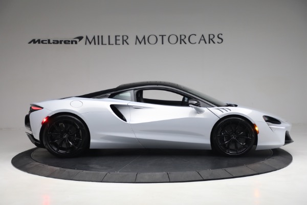 New 2023 McLaren Artura TechLux for sale $279,835 at Bugatti of Greenwich in Greenwich CT 06830 9
