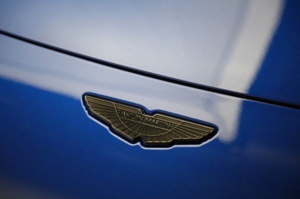 New 2023 Aston Martin Vantage V8 for sale $203,286 at Bugatti of Greenwich in Greenwich CT 06830 24