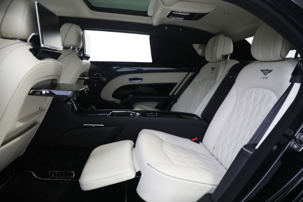 Used 2017 Bentley Mulsanne Extended Wheelbase for sale Sold at Bugatti of Greenwich in Greenwich CT 06830 24