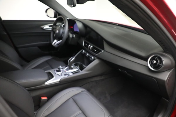 New 2024 Alfa Romeo Giulia Ti for sale $51,115 at Bugatti of Greenwich in Greenwich CT 06830 24