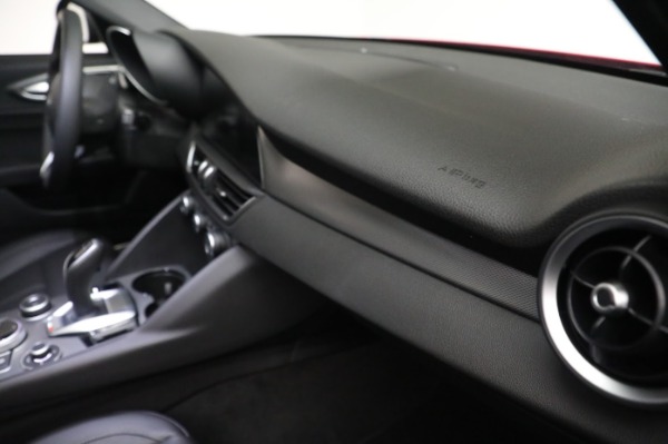 New 2024 Alfa Romeo Giulia Ti for sale $51,115 at Bugatti of Greenwich in Greenwich CT 06830 28