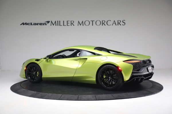 New 2023 McLaren Artura Vision for sale $277,875 at Bugatti of Greenwich in Greenwich CT 06830 4