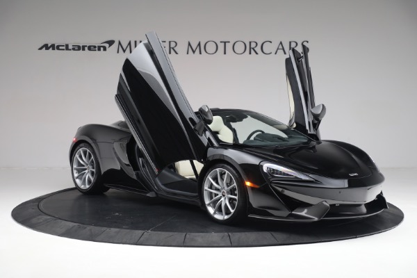 Used 2018 McLaren 570S Spider for sale Sold at Bugatti of Greenwich in Greenwich CT 06830 18