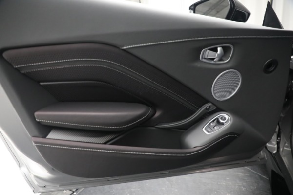New 2023 Aston Martin Vantage V8 for sale $202,286 at Bugatti of Greenwich in Greenwich CT 06830 16