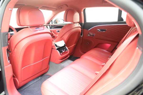 New 2023 Bentley Flying Spur Speed for sale $288,465 at Bugatti of Greenwich in Greenwich CT 06830 27