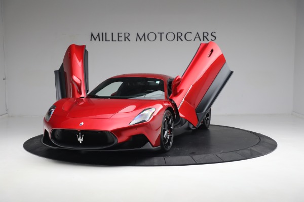 Used 2022 Maserati MC20 for sale $229,900 at Bugatti of Greenwich in Greenwich CT 06830 14