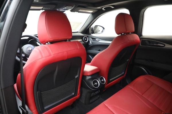 New 2023 Alfa Romeo Stelvio Veloce for sale $48,900 at Bugatti of Greenwich in Greenwich CT 06830 19