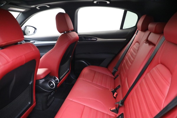 New 2023 Alfa Romeo Stelvio Veloce for sale $48,900 at Bugatti of Greenwich in Greenwich CT 06830 20