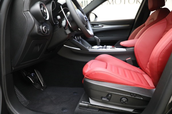 New 2023 Alfa Romeo Stelvio Veloce for sale $48,900 at Bugatti of Greenwich in Greenwich CT 06830 25