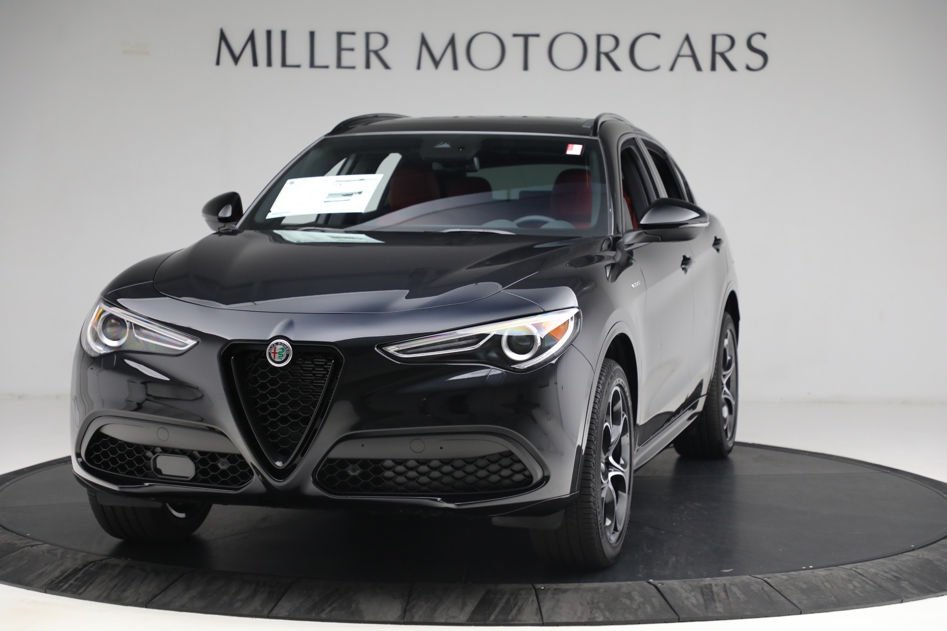 New 2023 Alfa Romeo Stelvio Veloce for sale $48,900 at Bugatti of Greenwich in Greenwich CT 06830 1
