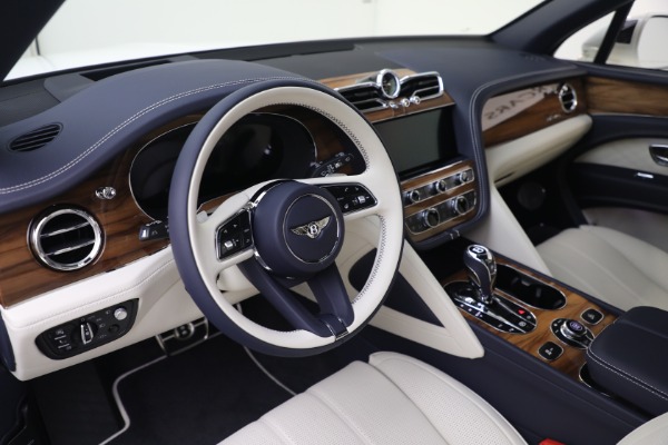 New 2023 Bentley Bentayga EWB Azure V8 for sale $292,110 at Bugatti of Greenwich in Greenwich CT 06830 18