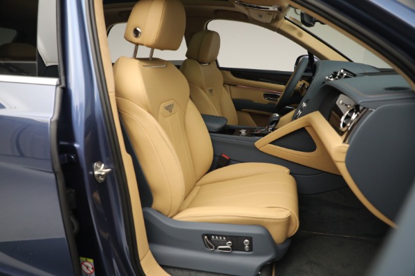 New 2023 Bentley Bentayga Hybrid for sale $250,740 at Bugatti of Greenwich in Greenwich CT 06830 28