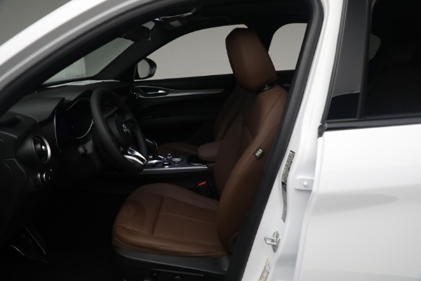 New 2024 Alfa Romeo Stelvio Ti for sale $54,570 at Bugatti of Greenwich in Greenwich CT 06830 22