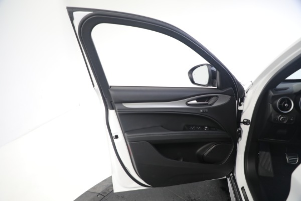New 2024 Alfa Romeo Stelvio Ti for sale $54,570 at Bugatti of Greenwich in Greenwich CT 06830 24