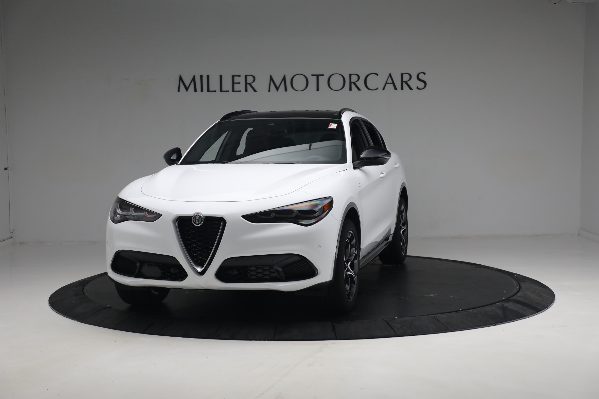 New 2024 Alfa Romeo Stelvio Ti for sale $54,570 at Bugatti of Greenwich in Greenwich CT 06830 1