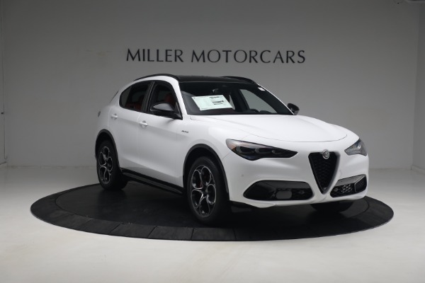 New 2024 Alfa Romeo Stelvio Veloce for sale $56,095 at Bugatti of Greenwich in Greenwich CT 06830 19
