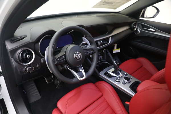 New 2024 Alfa Romeo Stelvio Veloce for sale $56,095 at Bugatti of Greenwich in Greenwich CT 06830 22