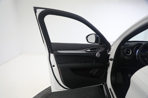 New 2024 Alfa Romeo Stelvio Veloce for sale $56,095 at Bugatti of Greenwich in Greenwich CT 06830 25