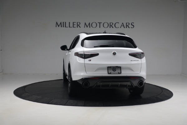 New 2024 Alfa Romeo Stelvio Veloce for sale $56,095 at Bugatti of Greenwich in Greenwich CT 06830 9