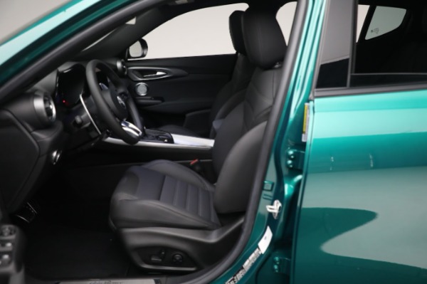 New 2024 Alfa Romeo Tonale Veloce for sale $58,840 at Bugatti of Greenwich in Greenwich CT 06830 20
