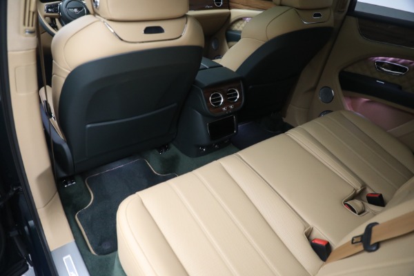 New 2023 Bentley Bentayga Azure Hybrid for sale $258,965 at Bugatti of Greenwich in Greenwich CT 06830 23