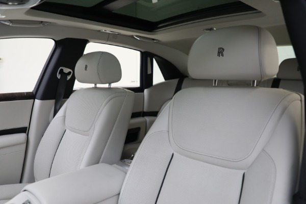 Used 2019 Rolls-Royce Ghost for sale $225,900 at Bugatti of Greenwich in Greenwich CT 06830 23