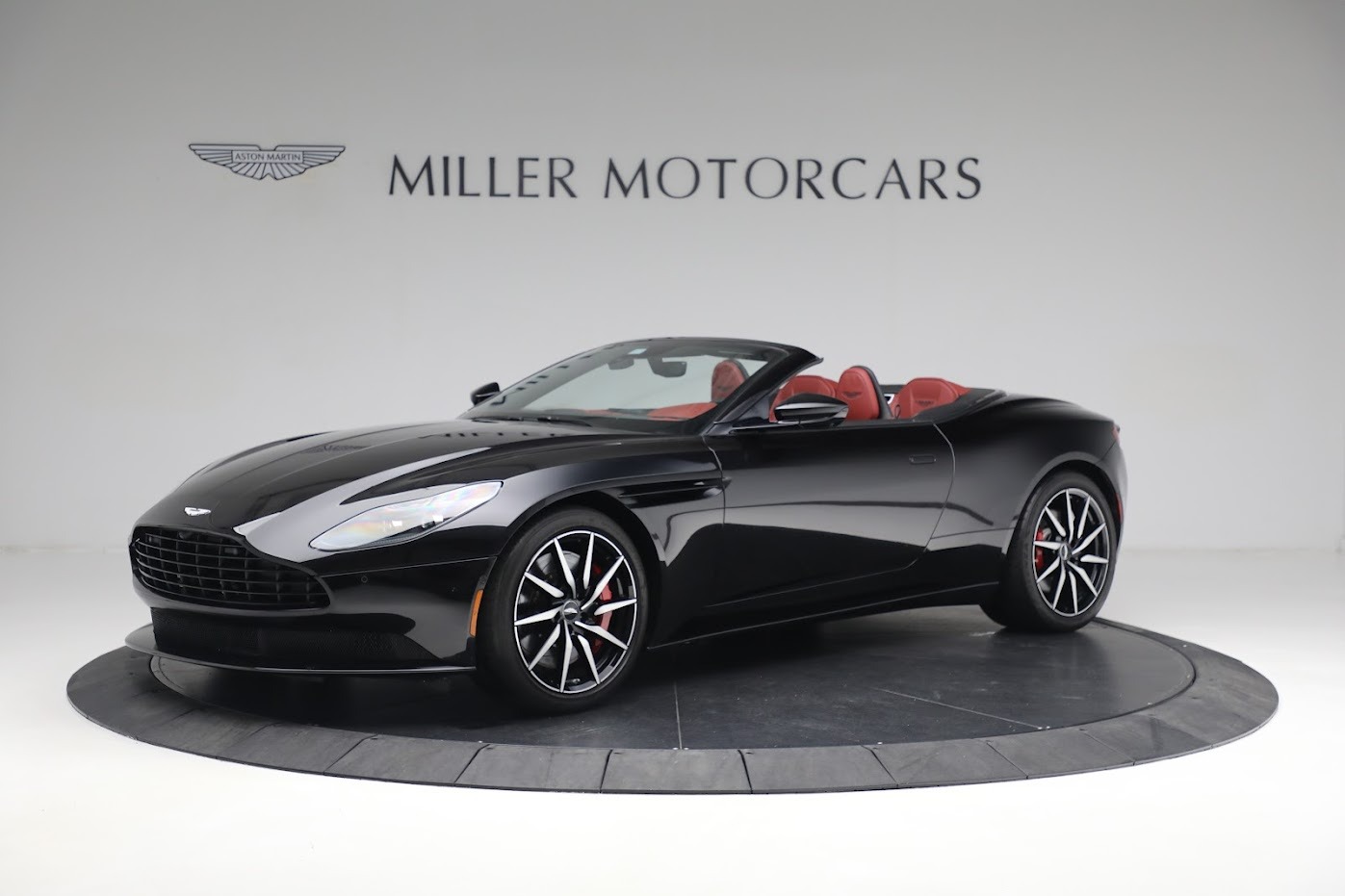 Used 2020 Aston Martin DB11 Volante for sale $139,900 at Bugatti of Greenwich in Greenwich CT 06830 1