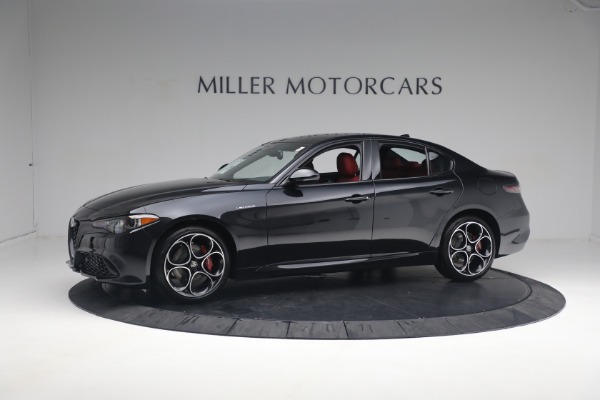 New 2024 Alfa Romeo Giulia Veloce for sale $55,350 at Bugatti of Greenwich in Greenwich CT 06830 3