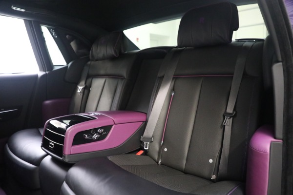 Used 2020 Rolls-Royce Phantom for sale $339,900 at Bugatti of Greenwich in Greenwich CT 06830 17