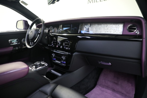 Used 2020 Rolls-Royce Phantom for sale $339,900 at Bugatti of Greenwich in Greenwich CT 06830 19