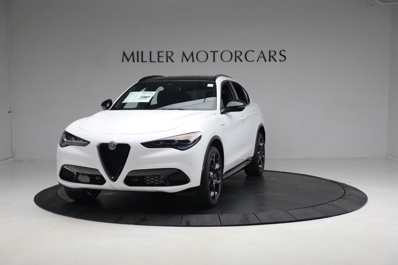 New 2024 Alfa Romeo Stelvio Veloce for sale $55,495 at Bugatti of Greenwich in Greenwich CT 06830 1