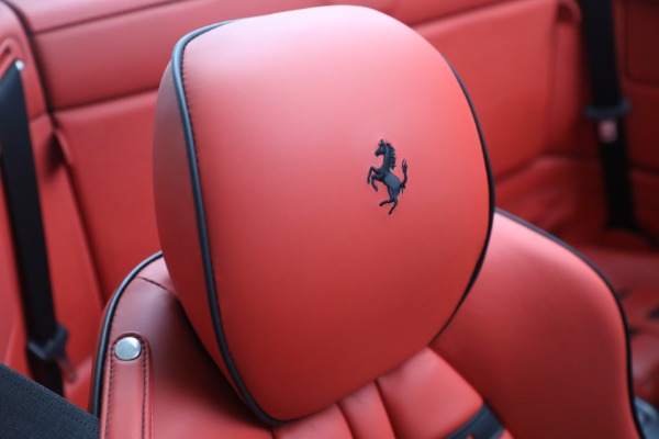 Used 2014 Ferrari California for sale $134,900 at Bugatti of Greenwich in Greenwich CT 06830 27