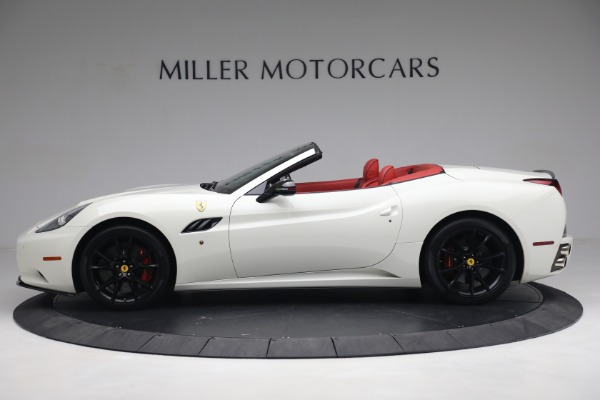 Used 2014 Ferrari California for sale $134,900 at Bugatti of Greenwich in Greenwich CT 06830 3