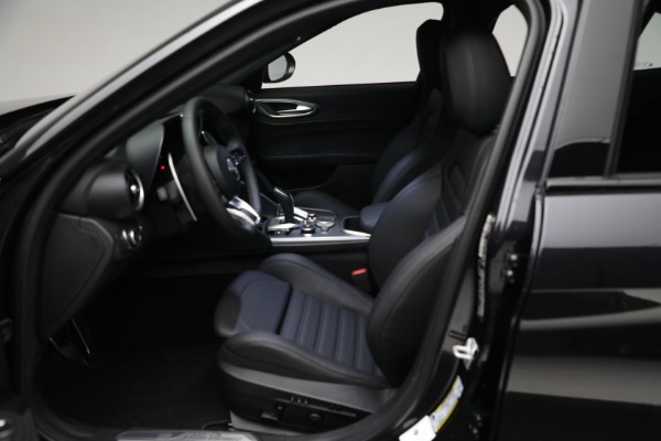 New 2024 Alfa Romeo Giulia Veloce for sale Sold at Bugatti of Greenwich in Greenwich CT 06830 21