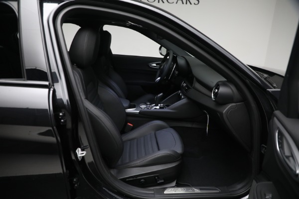 New 2024 Alfa Romeo Giulia Veloce for sale Sold at Bugatti of Greenwich in Greenwich CT 06830 22