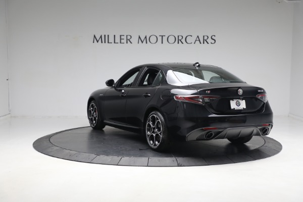 New 2024 Alfa Romeo Giulia Veloce for sale Sold at Bugatti of Greenwich in Greenwich CT 06830 7