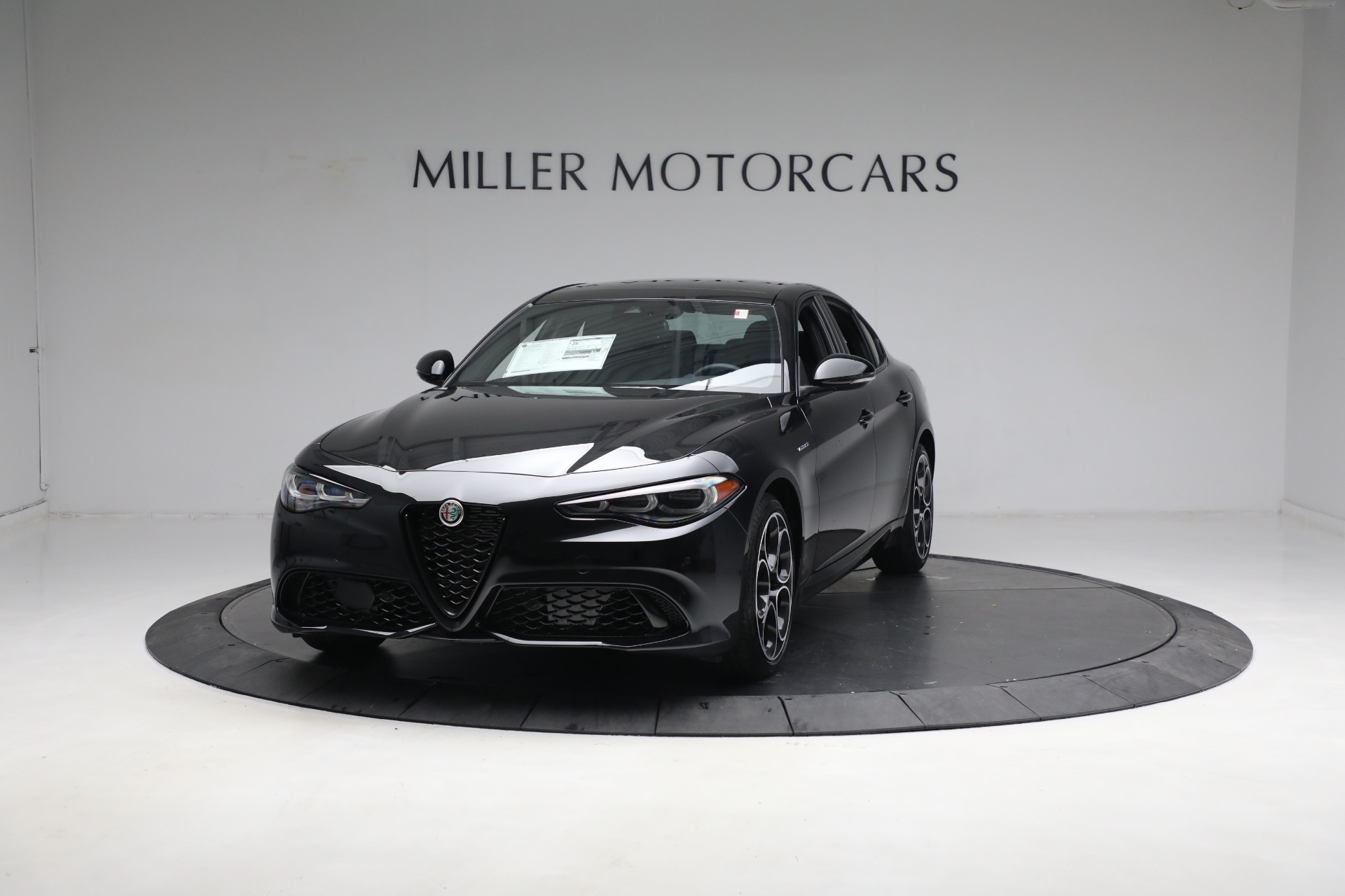 New 2024 Alfa Romeo Giulia Veloce for sale $54,600 at Bugatti of Greenwich in Greenwich CT 06830 1