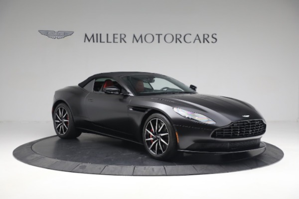 Used 2020 Aston Martin DB11 Volante for sale $147,900 at Bugatti of Greenwich in Greenwich CT 06830 18
