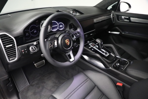 Used 2023 Porsche Cayenne Turbo Coupe for sale $149,900 at Bugatti of Greenwich in Greenwich CT 06830 14