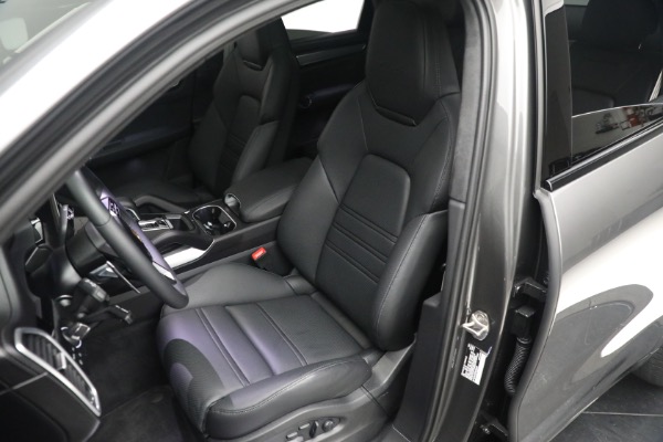 Used 2023 Porsche Cayenne Turbo Coupe for sale $149,900 at Bugatti of Greenwich in Greenwich CT 06830 16
