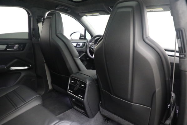 Used 2023 Porsche Cayenne Turbo Coupe for sale $149,900 at Bugatti of Greenwich in Greenwich CT 06830 21