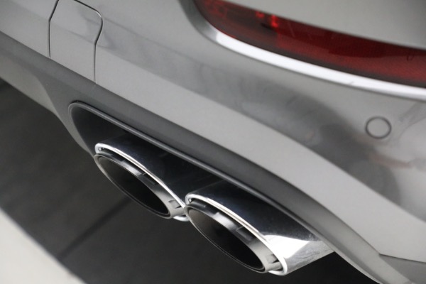 Used 2023 Porsche Cayenne Turbo Coupe for sale $149,900 at Bugatti of Greenwich in Greenwich CT 06830 28