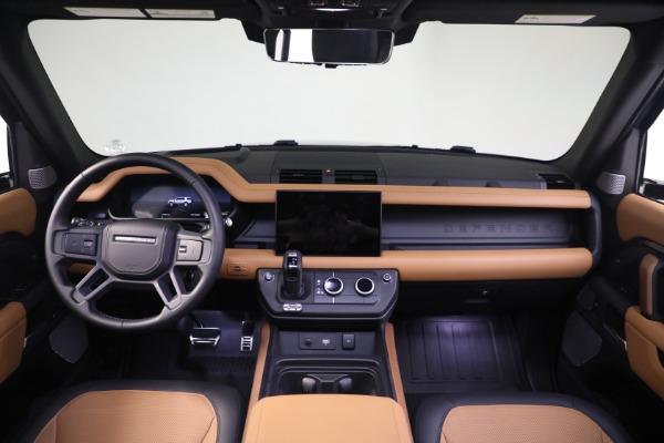 Used 2023 Land Rover Defender 130 X for sale $99,900 at Bugatti of Greenwich in Greenwich CT 06830 15