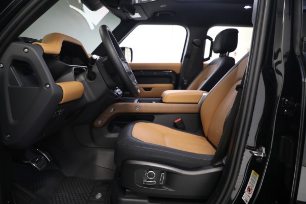 Used 2023 Land Rover Defender 130 X for sale $99,900 at Bugatti of Greenwich in Greenwich CT 06830 17
