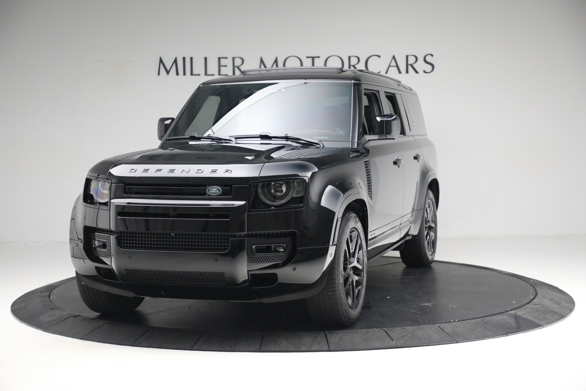 Used 2023 Land Rover Defender 130 X for sale $99,900 at Bugatti of Greenwich in Greenwich CT 06830 1