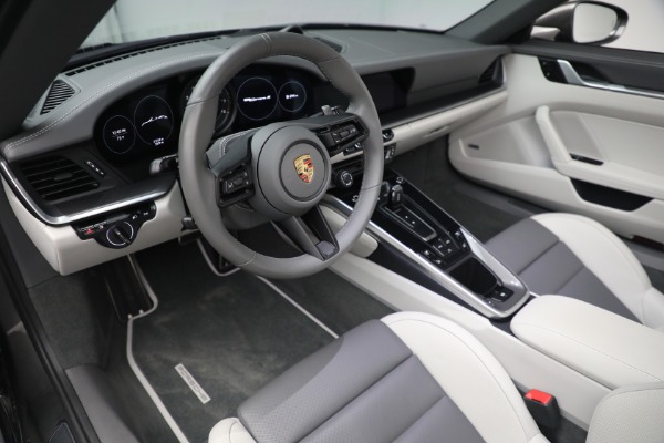 Used 2021 Porsche 911 Carrera S for sale $159,900 at Bugatti of Greenwich in Greenwich CT 06830 19