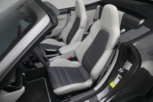 Used 2021 Porsche 911 Carrera S for sale $159,900 at Bugatti of Greenwich in Greenwich CT 06830 21