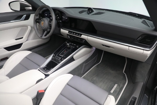 Used 2021 Porsche 911 Carrera S for sale $159,900 at Bugatti of Greenwich in Greenwich CT 06830 24