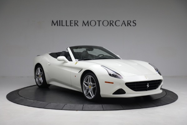Used 2017 Ferrari California T for sale $151,900 at Bugatti of Greenwich in Greenwich CT 06830 11