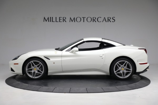 Used 2017 Ferrari California T for sale $151,900 at Bugatti of Greenwich in Greenwich CT 06830 14